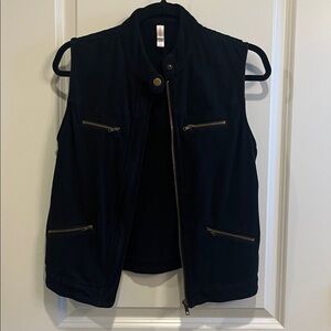 Xhilaration Black Knit Quilted Vest Medium